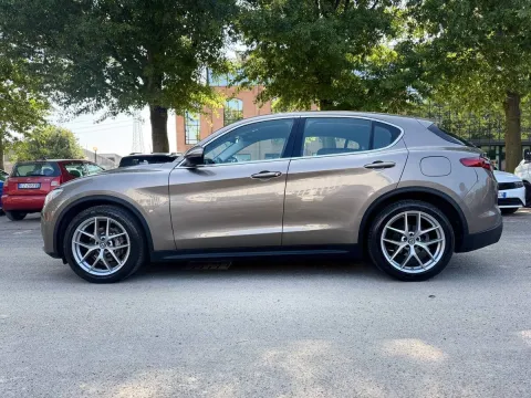Alfa Romeo Stelvio 2.2 t Business rwd 180cv auto - Immagine 8