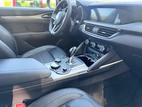 Alfa Romeo Stelvio 2.2 t Business rwd 180cv auto - Immagine 14