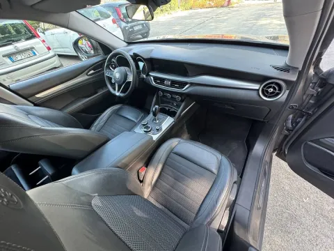 Alfa Romeo Stelvio 2.2 t Business rwd 180cv auto - Immagine 21