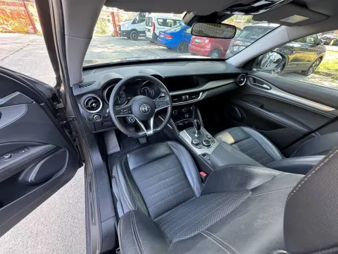Alfa Romeo Stelvio 2.2 t Business rwd 180cv auto - Immagine 22