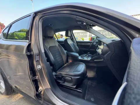 Alfa Romeo Stelvio 2.2 t Business rwd 180cv auto - Immagine 24