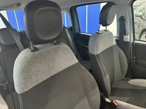 Fiat Panda 1.0 firefly hybrid s&s 70cv 5p.ti - Immagine 11