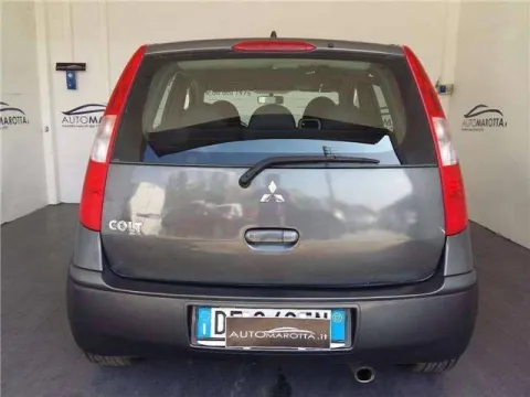 Mitsubishi Colt 5p 1.5 di-d HP Instyle - Immagine 4