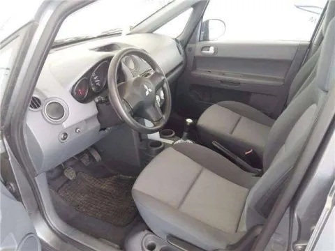 Mitsubishi Colt 5p 1.5 di-d HP Instyle - Immagine 6