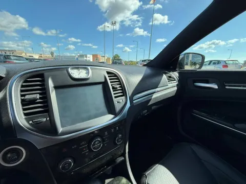 Lancia Thema 3.0 V6 mjt II Platinum 239cv auto - Immagine 19