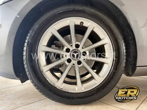 Mercedes A 180 d Business - Immagine 10