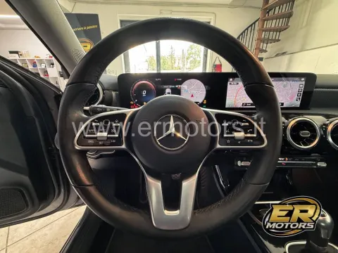 Mercedes A 180 d Business - Immagine 14