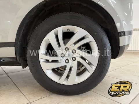 Land Rover Range Rover Evoque 2.0d i4 mhev R-Dynamic S awd 150cv auto - Immagine 27