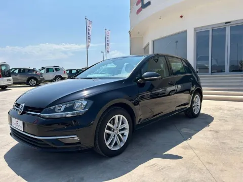 Volkswagen Golf 5p 1.6 tdi Business 115cv - Immagine 5