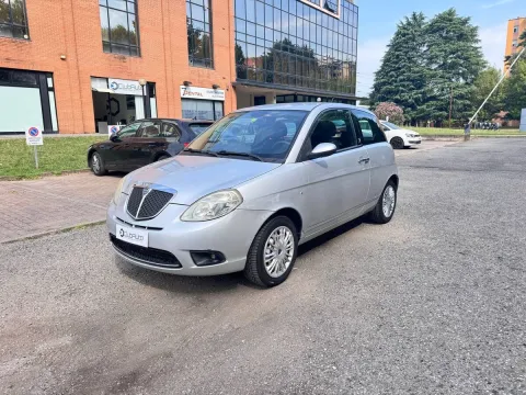 Lancia Ypsilon 1.2 8v Argento - Immagine 1