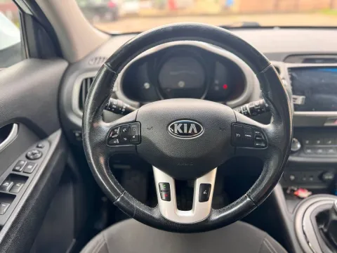 Kia Sportage 1.7 crdi Class 2wd FL - Immagine 11