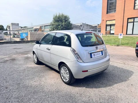 Lancia Ypsilon 1.2 8v Argento - Immagine 7