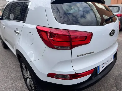 Kia Sportage 1.7 crdi Class 2wd FL - Immagine 16