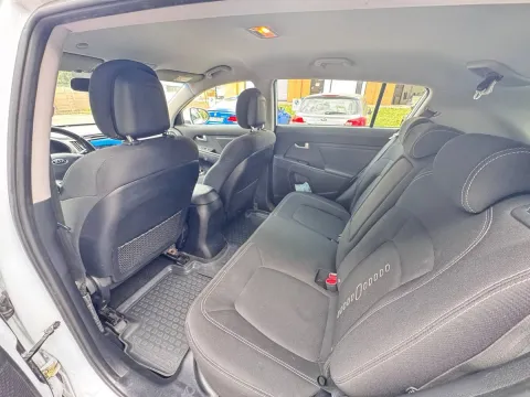 Kia Sportage 1.7 crdi Class 2wd FL - Immagine 21