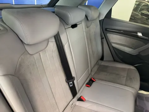 Audi Q5 35 2.0 tdi mhev Business Sport 163cv s-tronic - Immagine 18