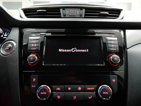 Nissan Qashqai 1.5 dci N-Connecta 115cv - Immagine 18