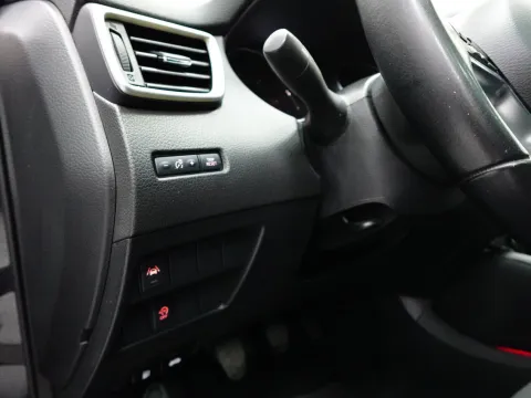 Nissan Qashqai 1.5 dci N-Connecta 115cv - Immagine 23