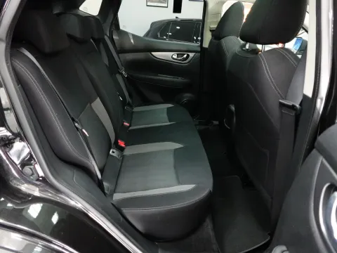 Nissan Qashqai 1.5 dci N-Connecta 115cv - Immagine 28
