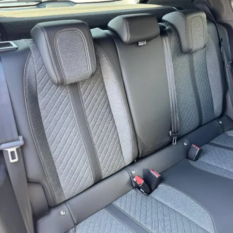 Peugeot 2008 1.2 hybrid Allure 145cv e-dcs6 - Immagine 15