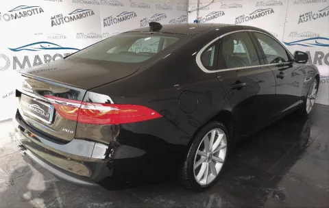 Jaguar XF 2.0d Prestige Business edition 180cv auto - Immagine 5