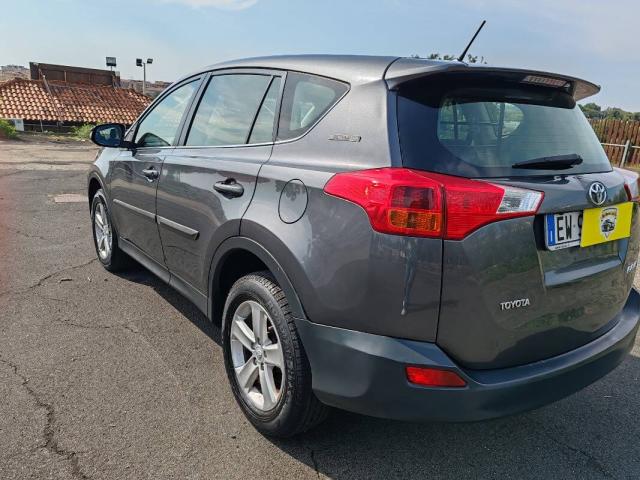 Toyota Toyota Rav4 2.0 d-4d 2wd 124cv mt - Immagine 10