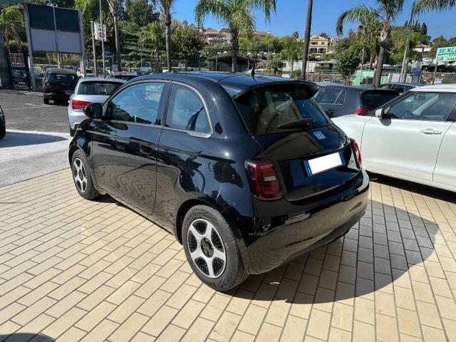 Fiat Fiat 500e 42 kWh - Immagine 5