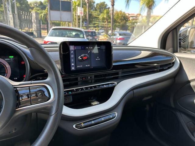 Fiat Fiat 500e 42 kWh - Immagine 12