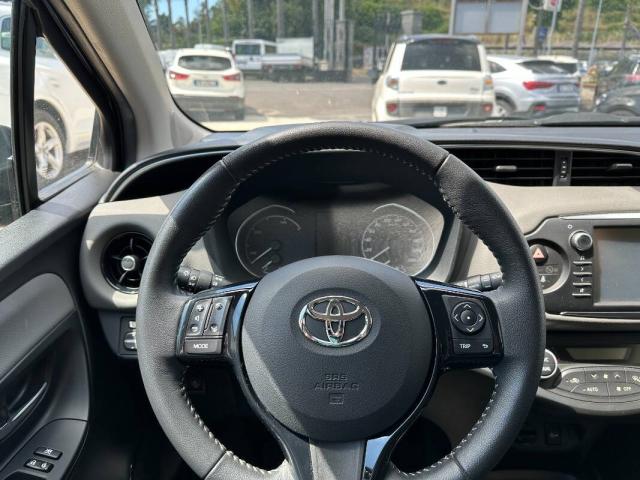 Toyota Toyota Yaris 5p 1.5h Business - Immagine 12