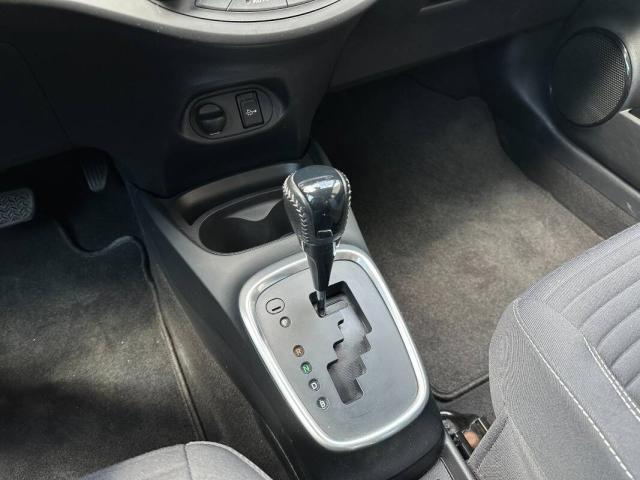Toyota Toyota Yaris 5p 1.5h Business - Immagine 17