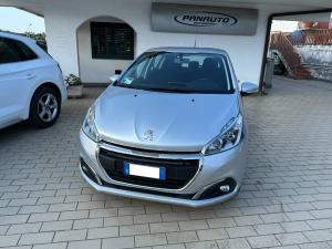 Peugeot 208 1.2 puretech Allure 82cv 5p - Immagine 2