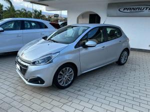 Peugeot 208 1.2 puretech Allure 82cv 5p - Immagine 3