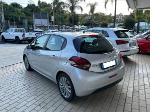 Peugeot 208 1.2 puretech Allure 82cv 5p - Immagine 5