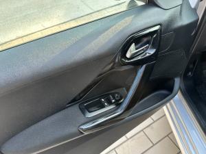 Peugeot 208 1.2 puretech Allure 82cv 5p - Immagine 7