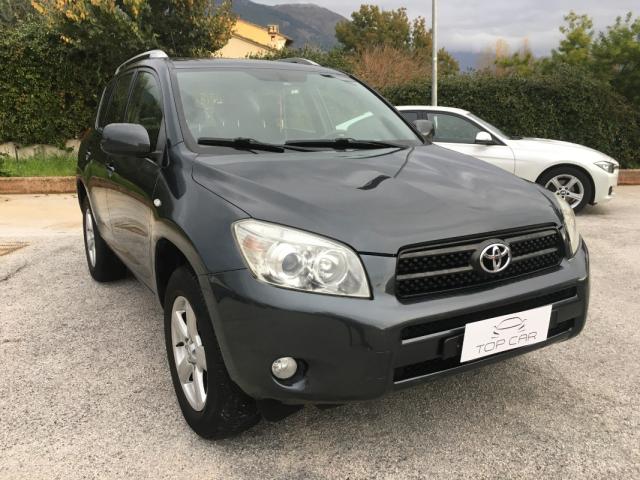 Toyota Toyota RAV4 2.2 d-4d 136cv dpf - Immagine 3