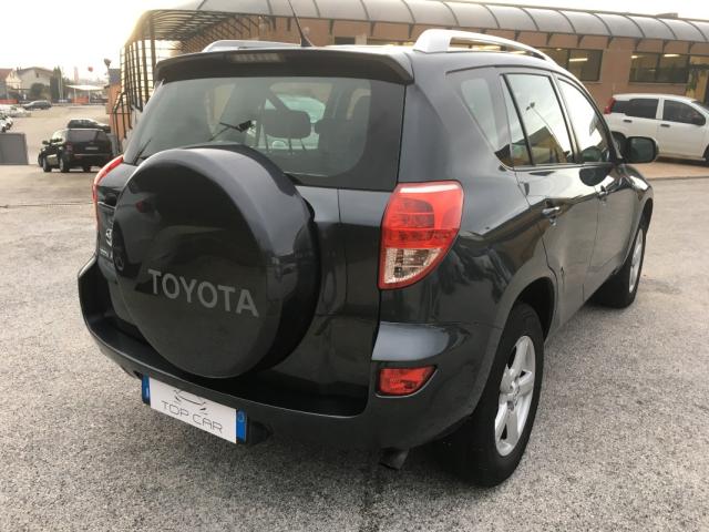 Toyota Toyota RAV4 2.2 d-4d 136cv dpf - Immagine 7