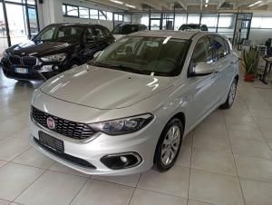 Fiat Tipo 1.6 mjt Lounge s&s 120cv - Immagine 1