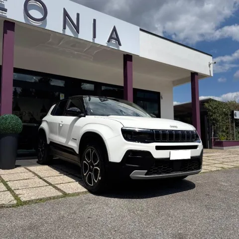 Jeep Avenger 1.2 turbo e-hybrid mhev Summit fwd 110cv edct6 - Immagine 1