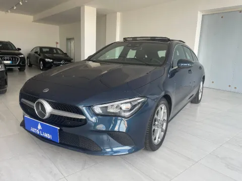 Mercedes CLA Shooting Brake 180 d Business auto - Immagine 1