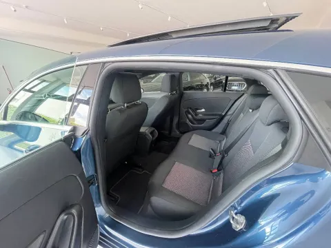Mercedes CLA Shooting Brake 180 d Business auto - Immagine 17