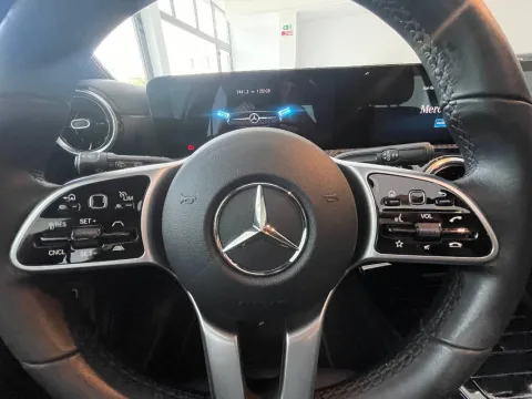 Mercedes CLA Shooting Brake 180 d Business auto - Immagine 19