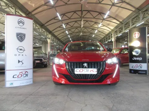 Peugeot 208 1.2 puretech Allure Pack s&s 75cv - Immagine 1
