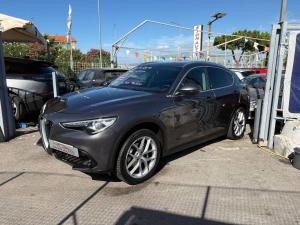 Alfa Romeo Stelvio 2.2 t Business Q4 210cv auto - Immagine 2
