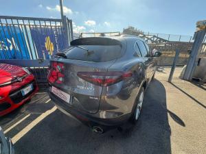 Alfa Romeo Stelvio 2.2 t Business Q4 210cv auto - Immagine 5