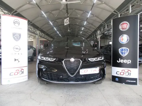 Alfa Romeo Tonale 1.5 hybrid Ti 160cv tct7 - Immagine 1