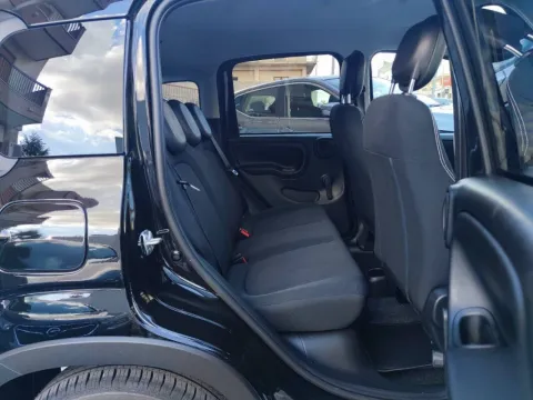 Fiat Panda 1.0 firefly hybrid Cross s&s 70cv 5p.ti - Immagine 11