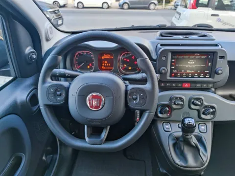 Fiat Panda 1.0 firefly hybrid Cross s&s 70cv 5p.ti - Immagine 12