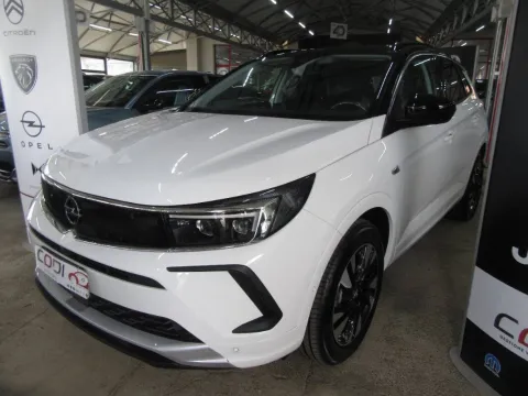 Opel Grandland 1.5 ecotec Business Elegance s&s 130cv at8 - Immagine 4