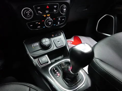 Jeep Compass 1.3 turbo t4 phev Limited 4xe at6 - Immagine 24