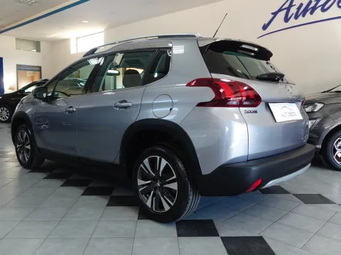 Peugeot 2008 1.5 bluehdi Allure s&s 100cv 5marce - Immagine 5