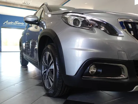 Peugeot 2008 1.5 bluehdi Allure s&s 100cv 5marce - Immagine 12
